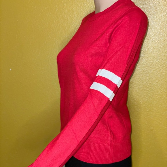 Long Sleeve Sweater Knit Top w/Stripe Detail - Picture 7 of 8